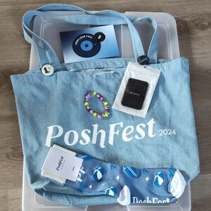 LE💥2024 Blue Jean Tote Bag w Socks + Souvenir Lot